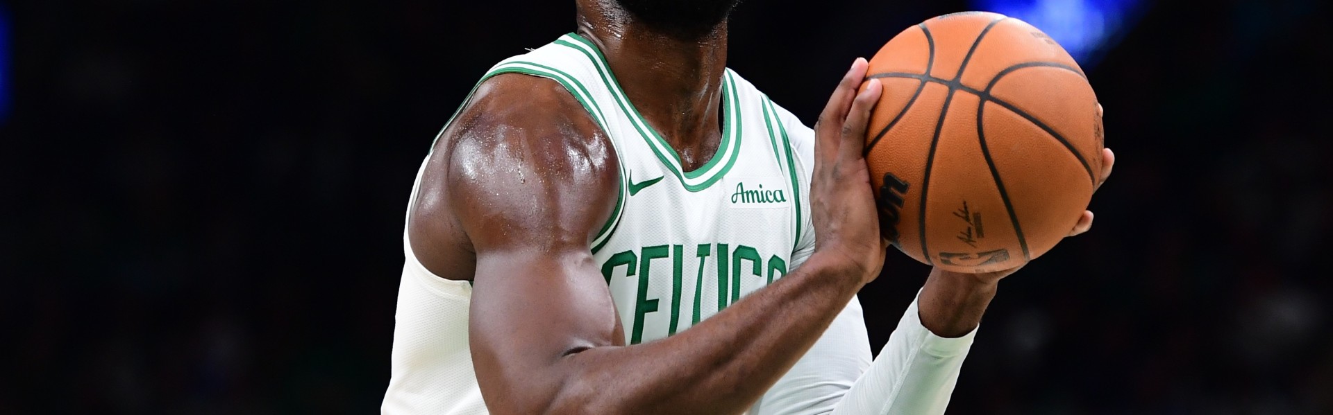 开云APP-本赛季东部30+次数：杰伦·布朗25次领跑 米切尔、马克西分列二三