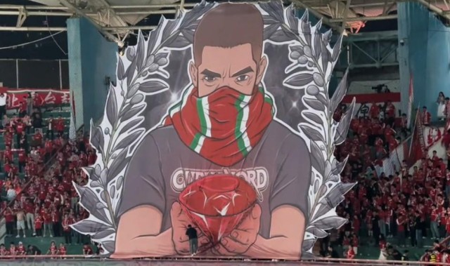 开云-河南对申花Tifo：纵有万般困难，你依旧是那颗璀璨耀眼的珍宝