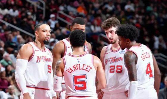 双杀掘金！火箭青春风暴劲吹：申京大战约基奇真猛