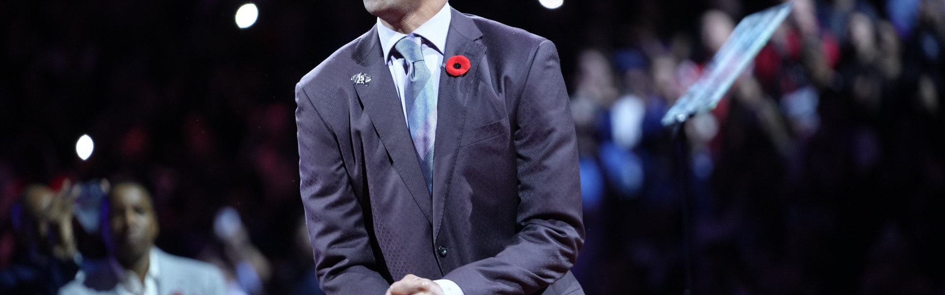 开云入口-扣篮界的GOAT！祝“半人半神”卡特49岁生日快乐！🎂